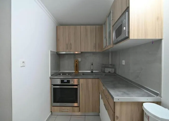 Stelios Apartment Vrasná